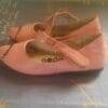 Jolie ballerine en cuir pour petite fille